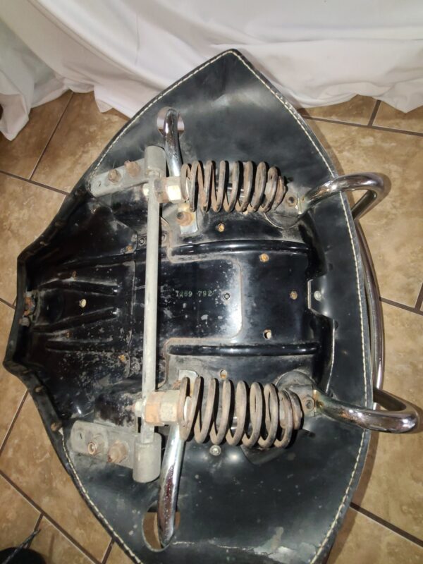 HARLEY DAVIDSON BUDDY SOLO SEAT PANHEAD KNUCKLEHEAD FLATHEAD WITH GRAB RAIL & SPRINGS - Image 6